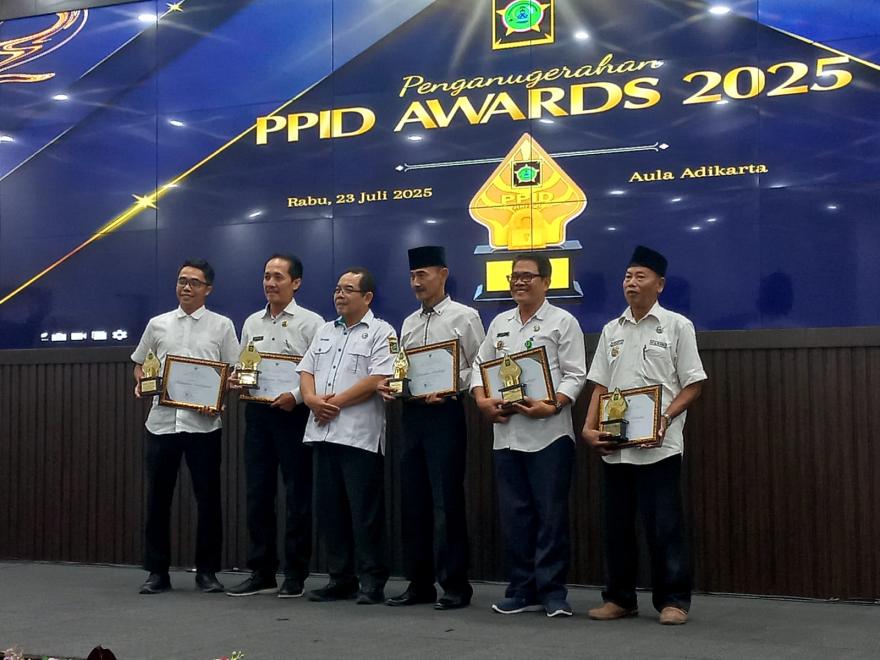 Kalurahan Sendangsari Raih Peringkat 1 PPID Award 2025 Tingkat Kabupaten Kulon Progo